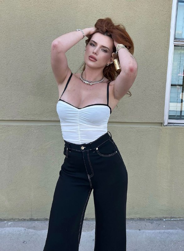 BELLA THORNE 2 IMG 9299
